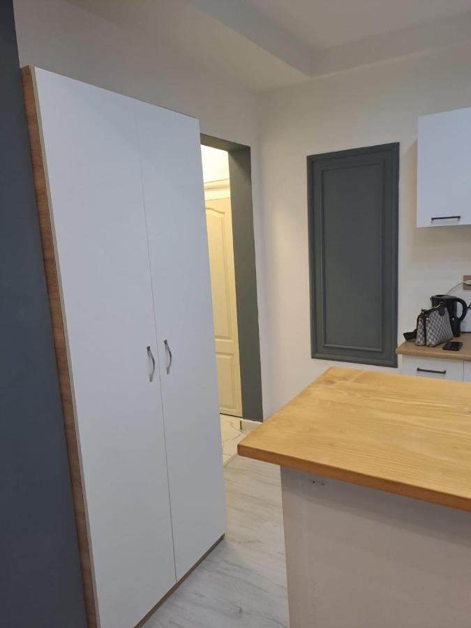Deluxe Studio Oldtown Apartment บูคาเรสต์ ภายนอก รูปภาพ