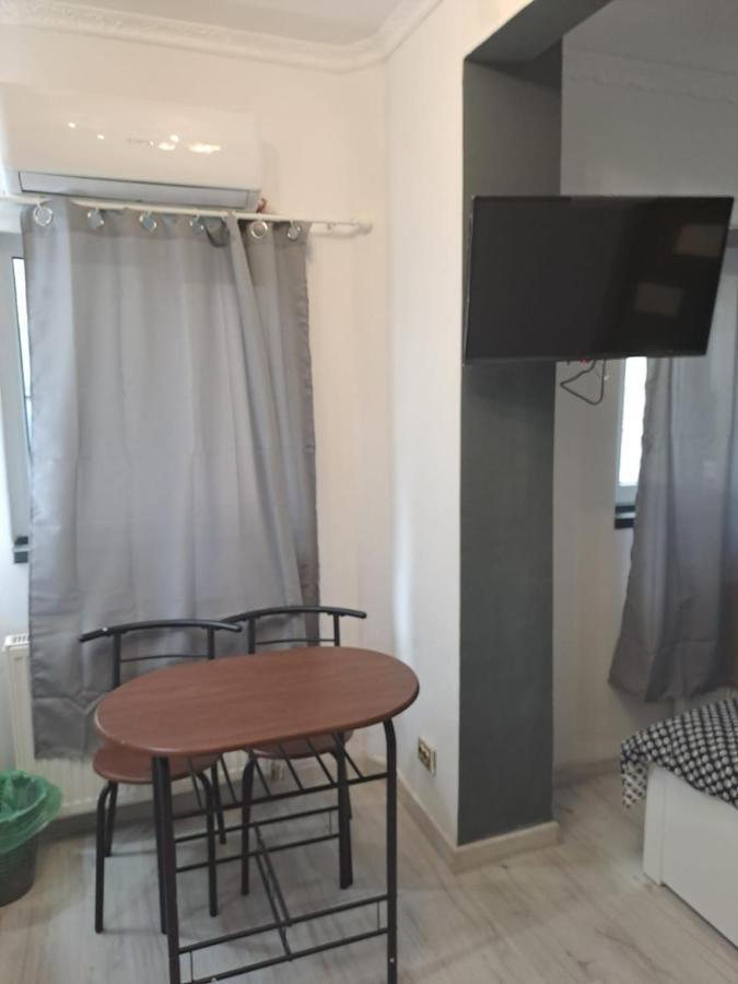 Deluxe Studio Oldtown Apartment บูคาเรสต์ ภายนอก รูปภาพ