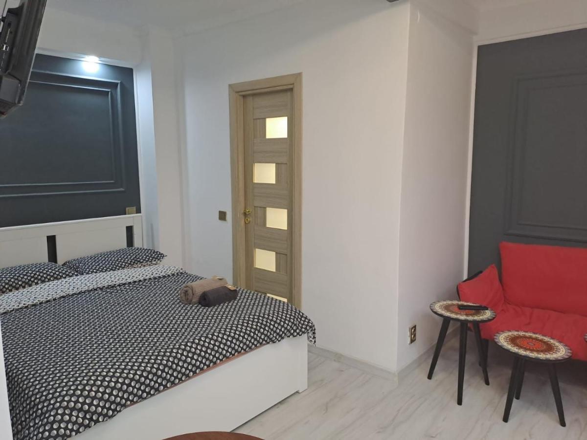 Deluxe Studio Oldtown Apartment บูคาเรสต์ ภายนอก รูปภาพ