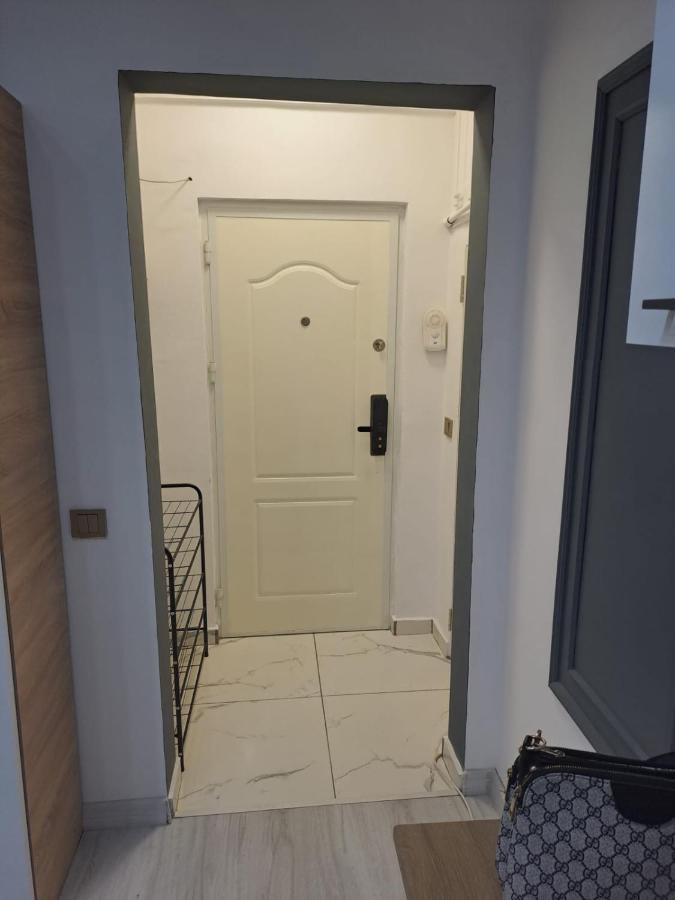 Deluxe Studio Oldtown Apartment บูคาเรสต์ ภายนอก รูปภาพ