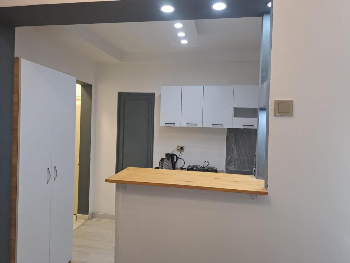 Deluxe Studio Oldtown Apartment บูคาเรสต์ ภายนอก รูปภาพ